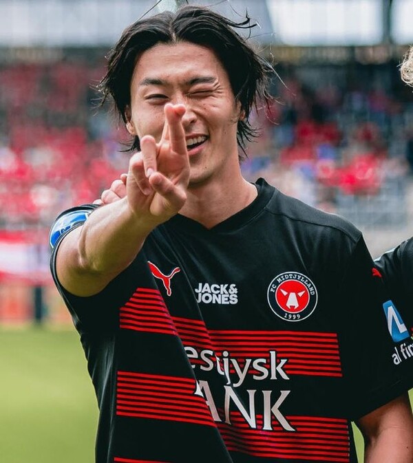 Serie A club eyes FC Midtjylland's striker CHO Gue-sung < World