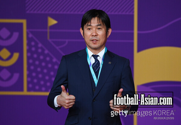 Hajime Moriyasu, Head Coach of Japan arrives prior to the FIFA World Cup Qatar 2022 Final Draw at the Doha Exhibition Center on April 01, 2022 in Doha, Qatar / Getty Images