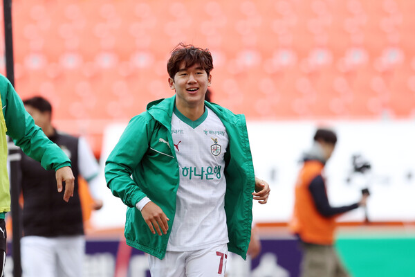 Yoon Do-Young / Dajeon Hana