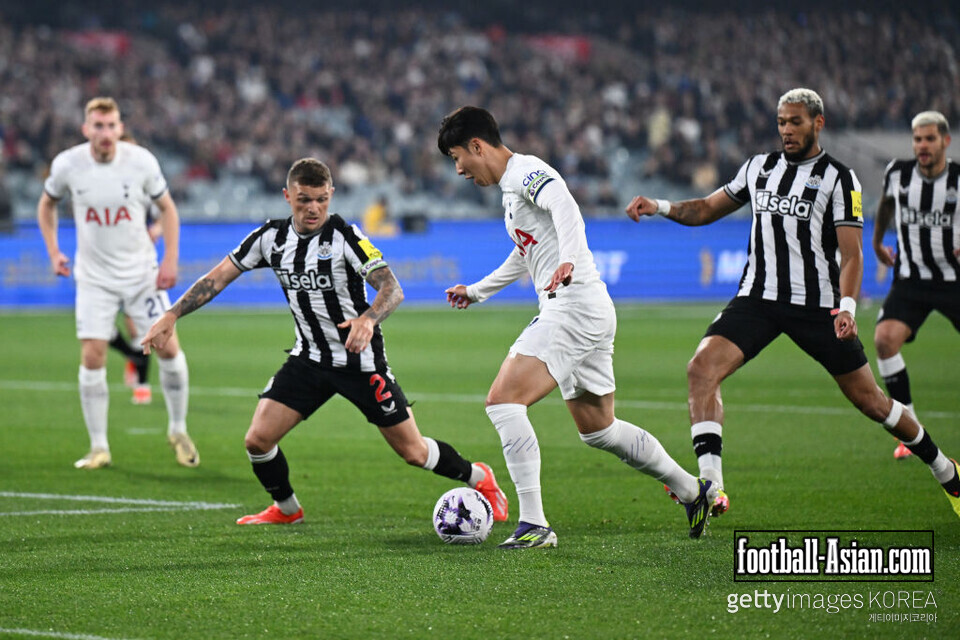 MELBOURNE, AUSTRALIA - MAY 22: Son Heung-Min of Tottenham Hotspur in action during the exhibition match between Tottenham Hotspur FC and Newcastle United FC at Melbourne Cricket Ground on May 22, 2024 in Melbourne, Australia. (Photo by Daniel Pockett/Getty Images)
