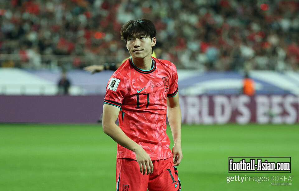 SEOUL, SOUTH KOREA - JUNE 10: Bae Jun Ho of South Korea in action during the FIFA WOrld Cup Asian Third Qualifier Group B match between South Korea and Kuwait at Seoul World Cup Stadium on June 10, 2025 in Seoul, South Korea. (Photo by Chung Sung-Jun/Getty Images)