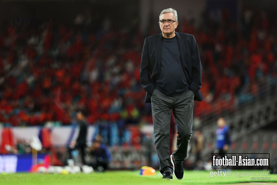 XIAMEN, CHINA - NOVEMBER 19: Head coach Branko Ivankovic of China looks on prior to the FIFA World Cup Asian 3rd Qualifier Group C match against Japan on November 19, 2024 in Xiamen, China. (Photo by Lintao Zhang/Getty Images)