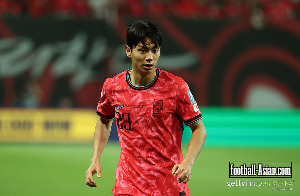 SEOUL, SOUTH KOREA - JUNE 10: Jeon Jin Woo of South Korea in action during the FIFA WOrld Cup Asian Third Qualifier Group B match between South Korea and Kuwait at Seoul World Cup Stadium on June 10, 2025 in Seoul, South Korea. (Photo by Chung Sung-Jun/Getty Images)