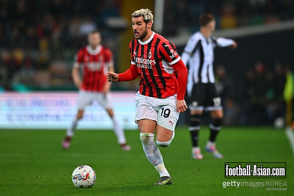 UDINE, ITALY - APRIL 11: Theo Hernández of AC Milan during the Serie A match between Udinese and AC Milan at Stadio Friuli on April 11, 2025 in Udine, Italy. (Photo by Alessandro Sabattini/Getty Images)