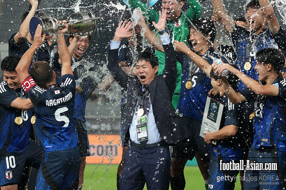 YONGIN, SOUTH KOREA - JULY 15: Head coach Hajime Moriyasu of Japan celebrate the victory following during the EAFF E-1 Men's Football Championship match between South Korea and Japan at Yongin Mireu Stadium on July 15, 2025 in Yongin, South Korea. (Photo by Koji Watanabe/Getty Images)