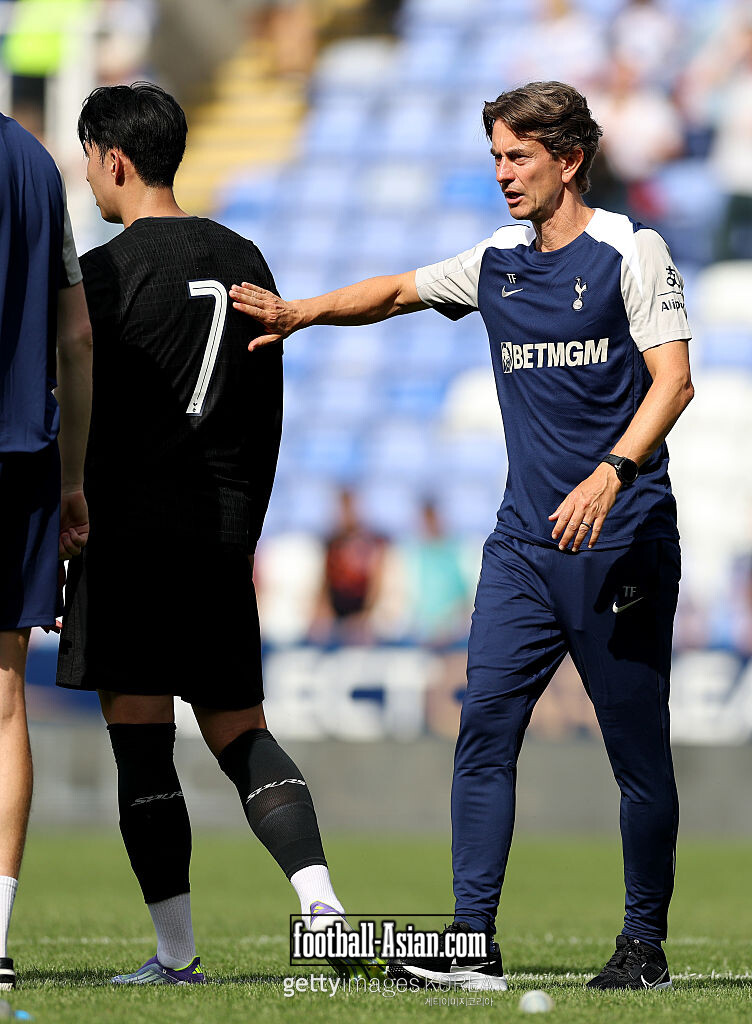 READING, ENGLAND - JULY 19: Thomas Frank, Manager of Tottenham Hotspur, and Heung-Min Son of Tottenham Hotspur react after the pre-season friendly match between Reading and Tottenham Hotspur at Select Car Leasing Stadium on July 19, 2025 in Reading, England. (Photo by Ryan Pierse/Getty Images)