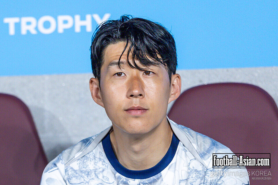 HONG KONG, CHINA - JULY 31: Son Heung-Min of Tottenham Hotspur reacts prior to the pre-season friendly match between Arsenal and Tottenham Hotspur at Kai Tak Stadium, Kai Tak Sports Park on July 31, 2025 in Hong Kong, China. (Photo by Yu Chun Christopher Wong/Eurasia Sport Images/Getty Images)