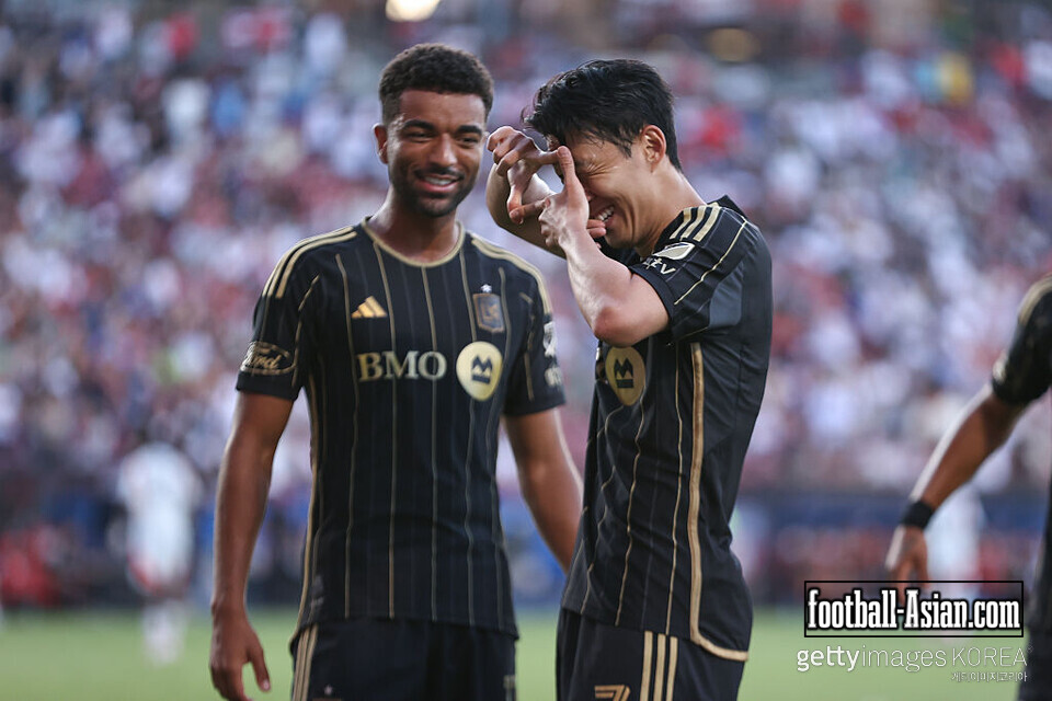 FRISCO, TEXAS - AUGUST 23: Son Heung-Min #7 of LAFC celebrates after scoring the opening goal during the MLS soccer game between FC Dallas and Los Angeles Football Club at Toyota Stadium on August 23, 2025 in Frisco, Texas. (Photo by Omar Vega/Getty Images)