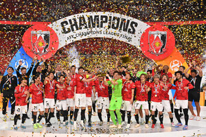 Urawa Reds edge Al Hilal for historic third title